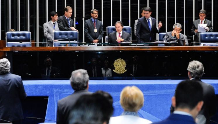 Novas regras para fundo de campanha e propaganda eleitoral serão votadas com urgência